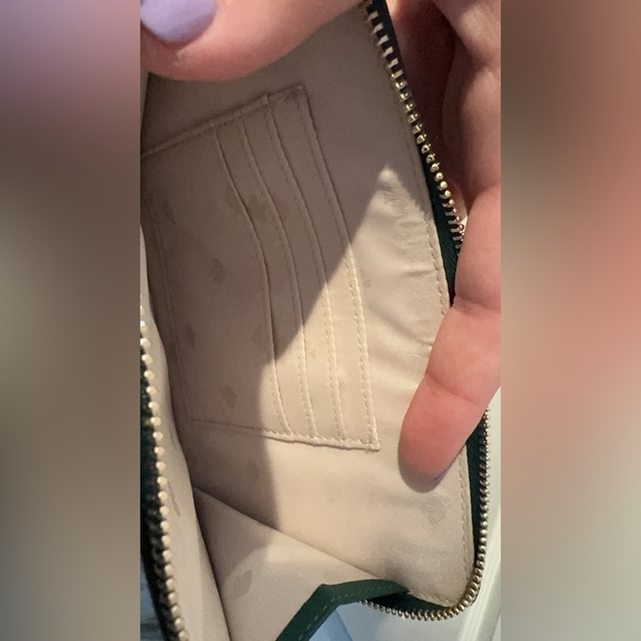 Kate Spade Green Wristlet - Medium Size - Picture 7 of 7
